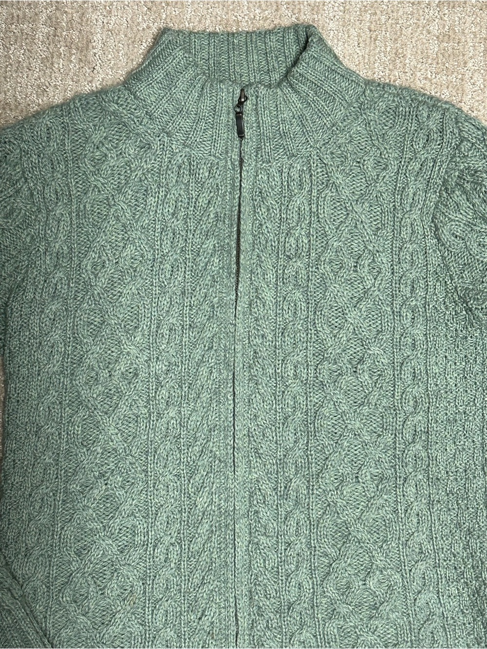 Irish Inis Crafts green wool cable knit full zip cardigan, M - Picture 4 of 11